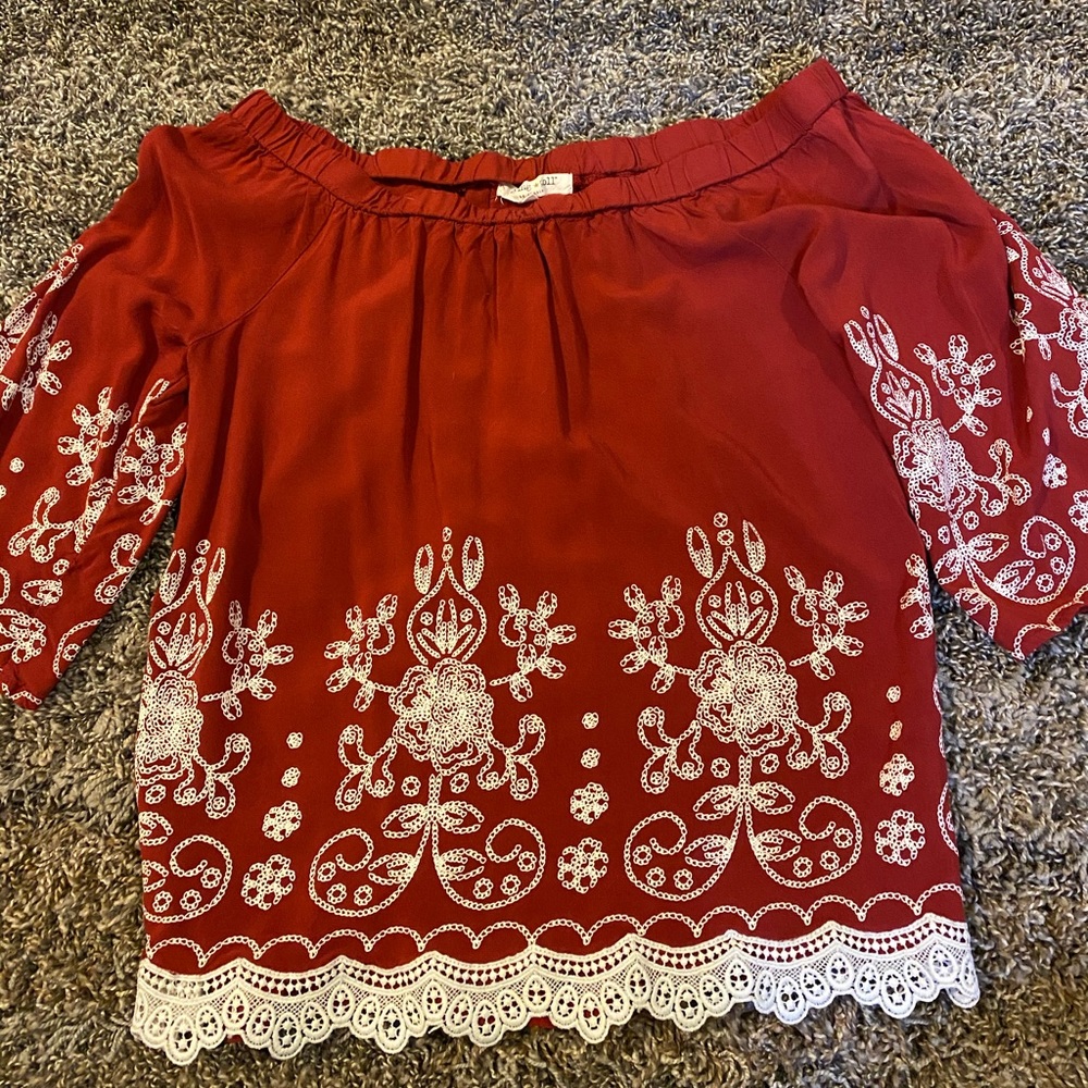 Maroon top!